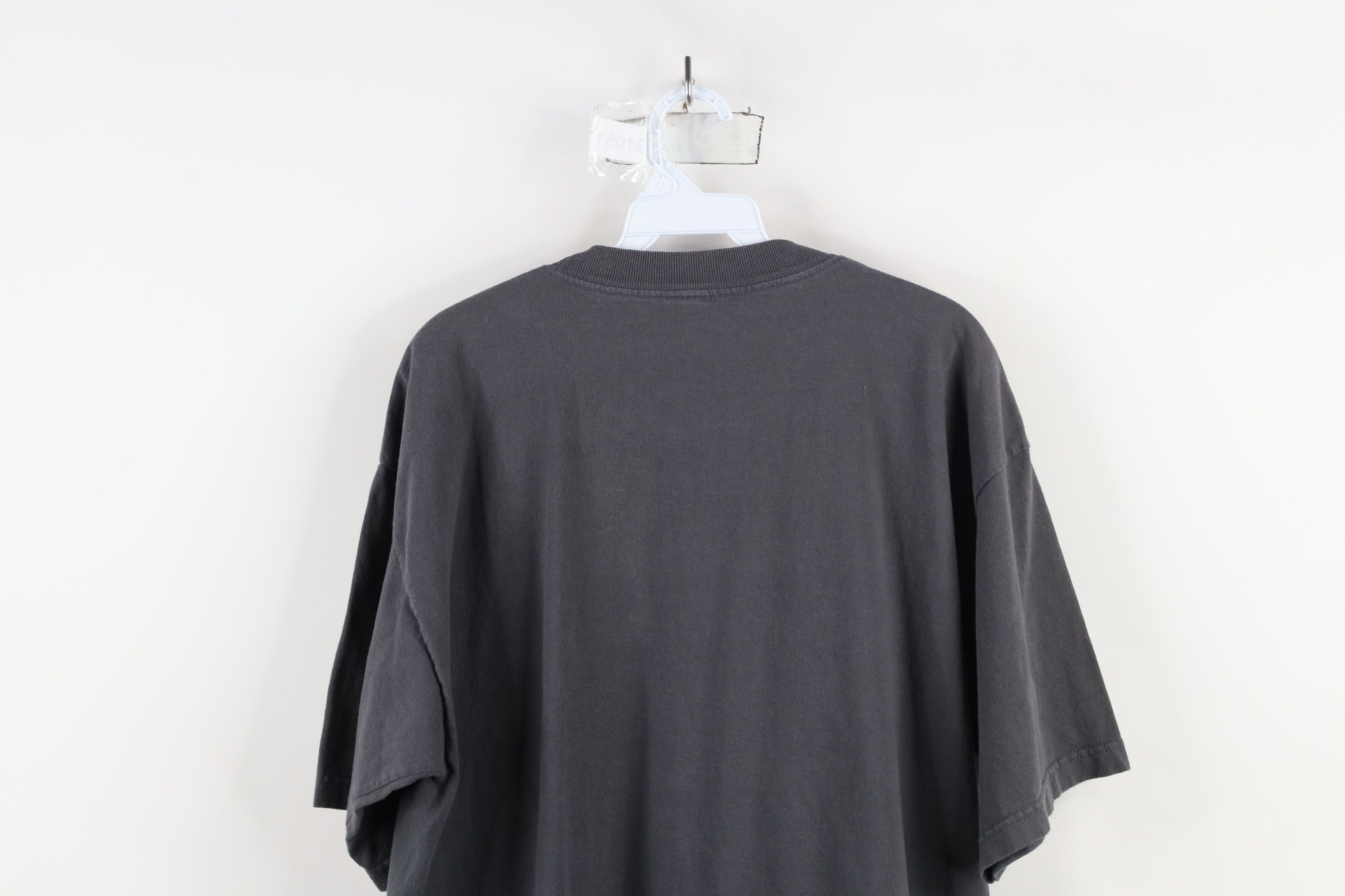 Vintage Vintage 90s Streetwear Nature Wolf Short Sleeve T-Shirt Gray Size US L / EU 52-54 / 3 - 12 Thumbnail