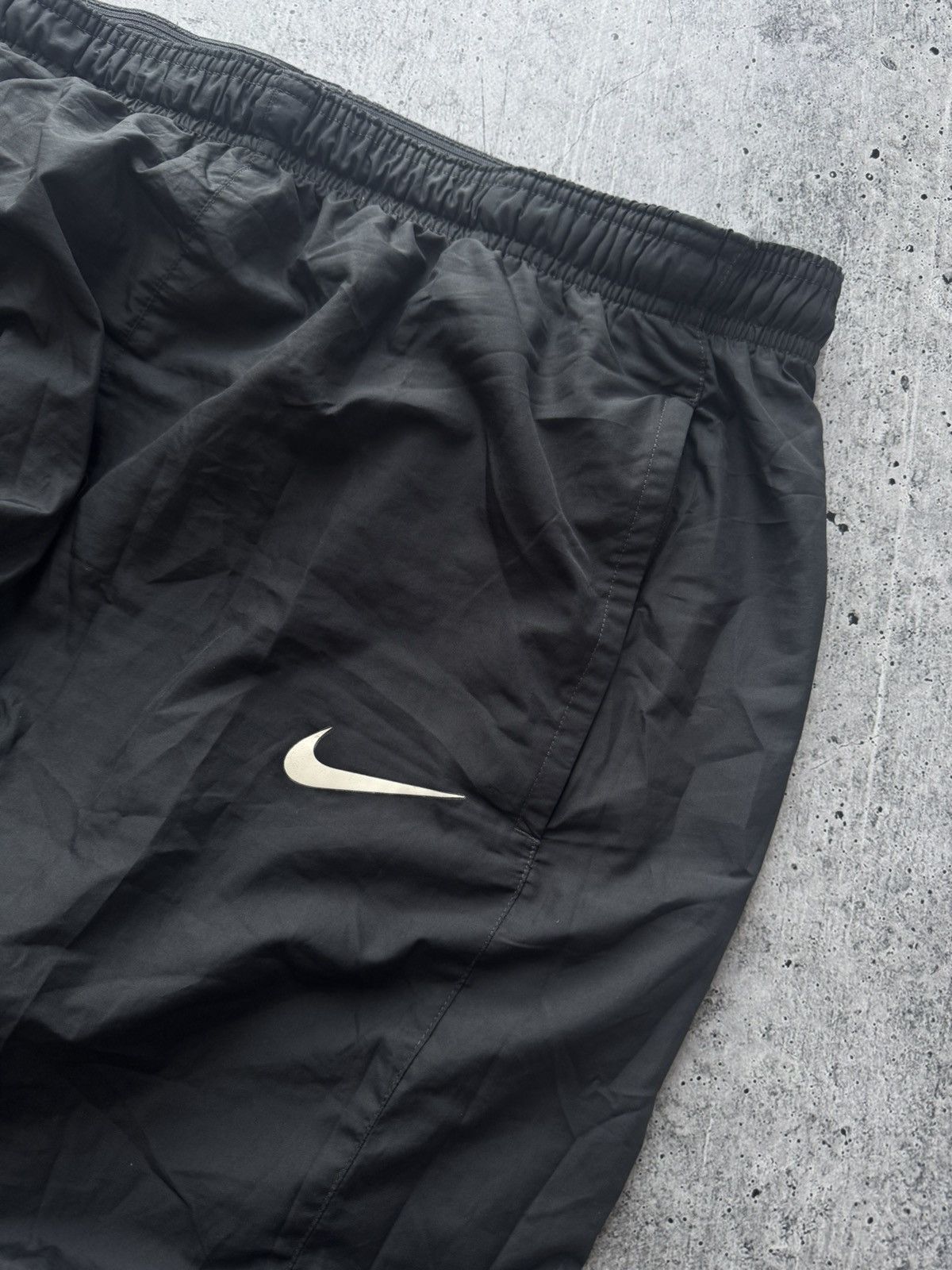 Nike Vintage Y2k Nike Manchester United Nylon Track Pants Drill Size US 36 / EU 52 - 4 Thumbnail