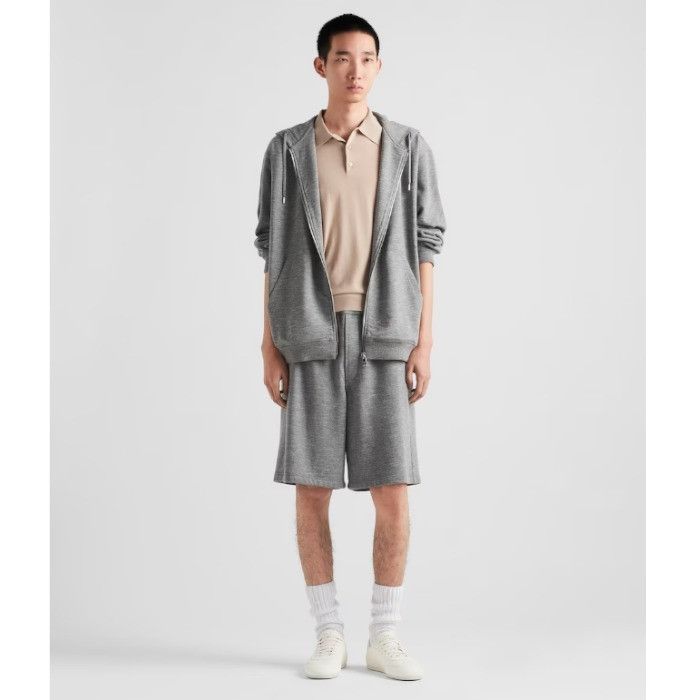 Prada o1bcso1str1025 Felpa Cashmere Shorts in Grey Size US 32 / EU 48 - 5 Thumbnail