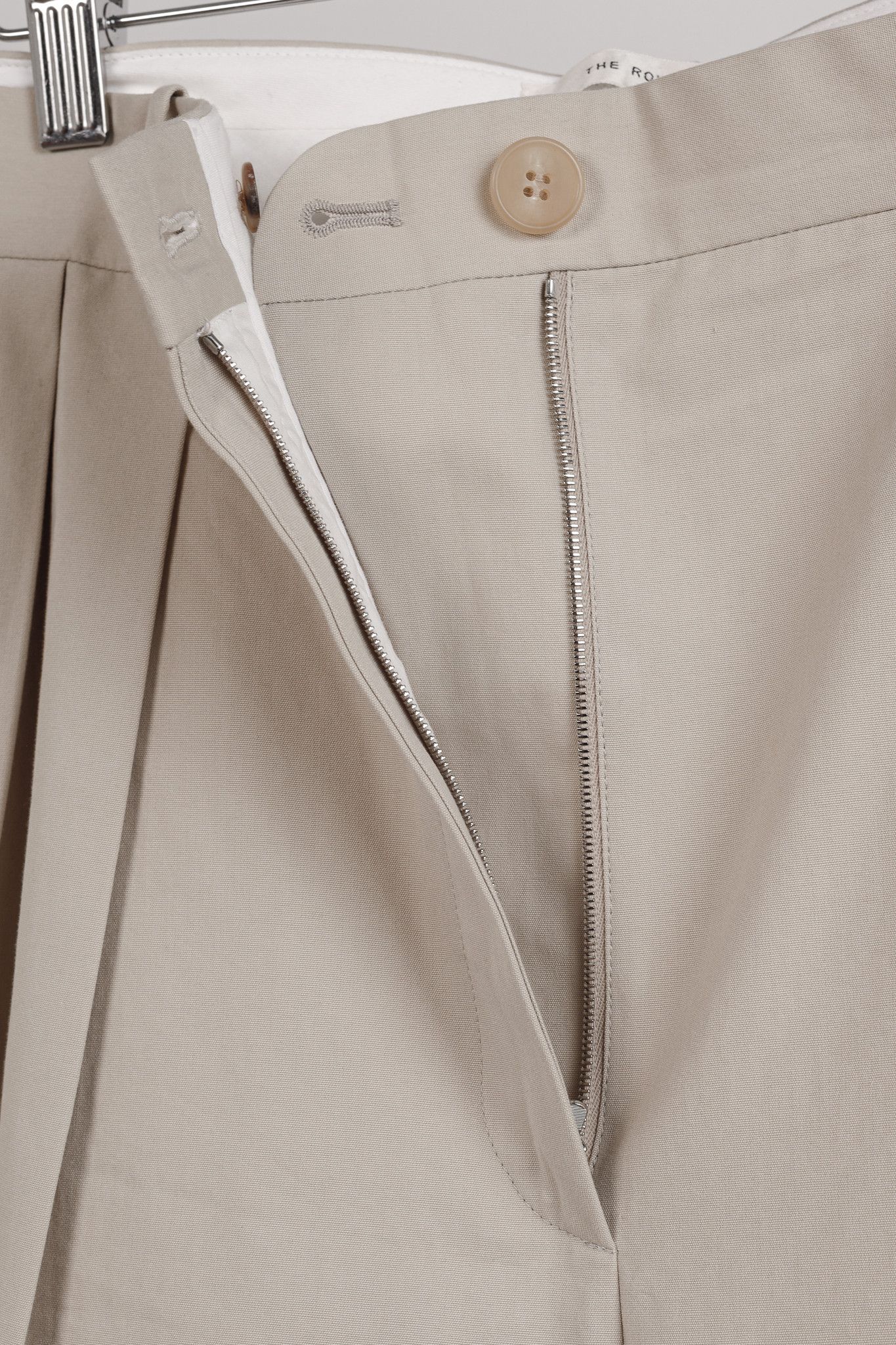 The Row The Row Igor Oatmeal Cotton Pleated Wide-Leg Pants Size 32" / US 10 / IT 46 - 8 Thumbnail