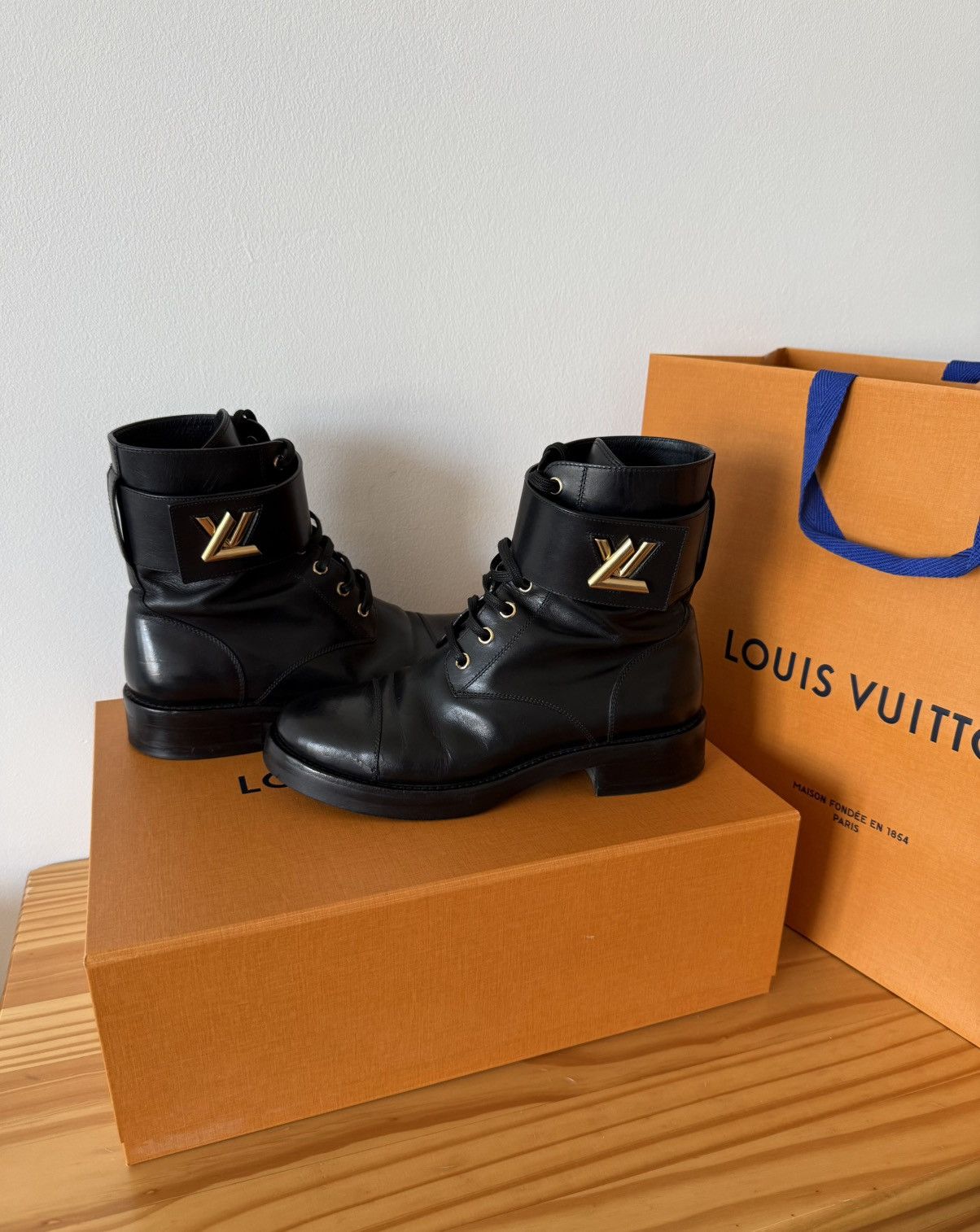Louis Vuitton Louis Vuitton Wonderland shoes Size US 6.5 / IT 36.5 - 1 Thumbnail