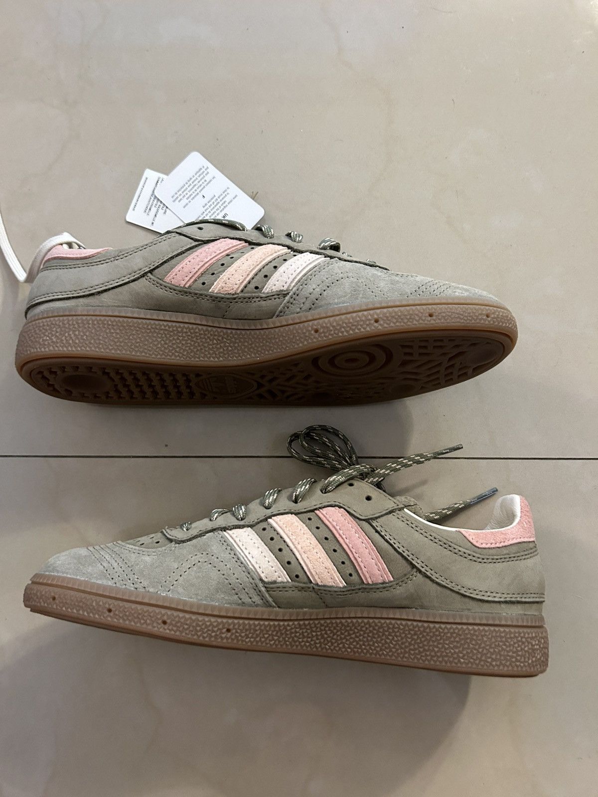 Adidas × Kith Adidas x kith handball gum pink Size US 7.5 / EU 40-41 - 2 Thumbnail