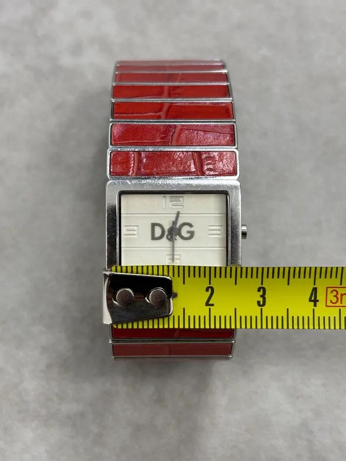 Dolce & Gabbana 2000s Dolce & Gabbana Red Crocodile Effect Watch Size ONE SIZE - 9 Thumbnail
