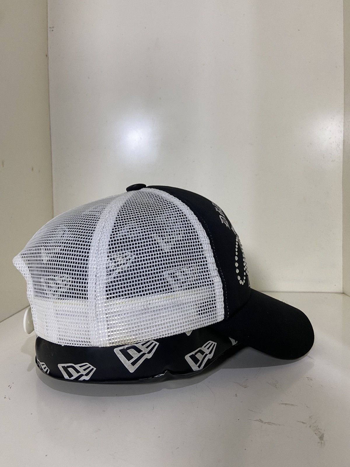 If Six Was Nine 2000s skulls drunk time L.G.B style trucker hat Size ONE SIZE - 6 Thumbnail
