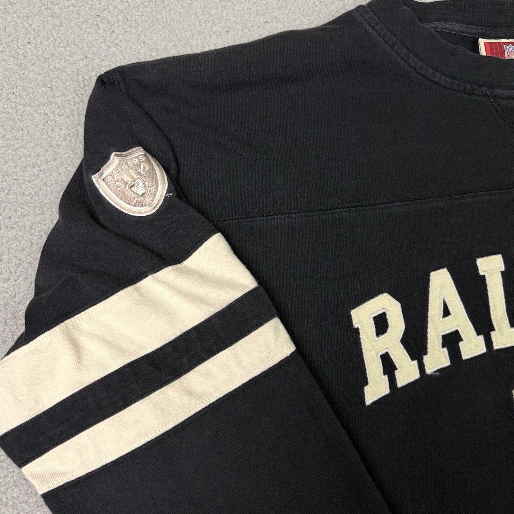 NFL VINTAGE Las Vegas Raiders Shirt Adult XXL Black NFL Originals Est 60 Rare LA Oakland 2XL Size US XXL / EU 58 / 5 - 4 Thumbnail