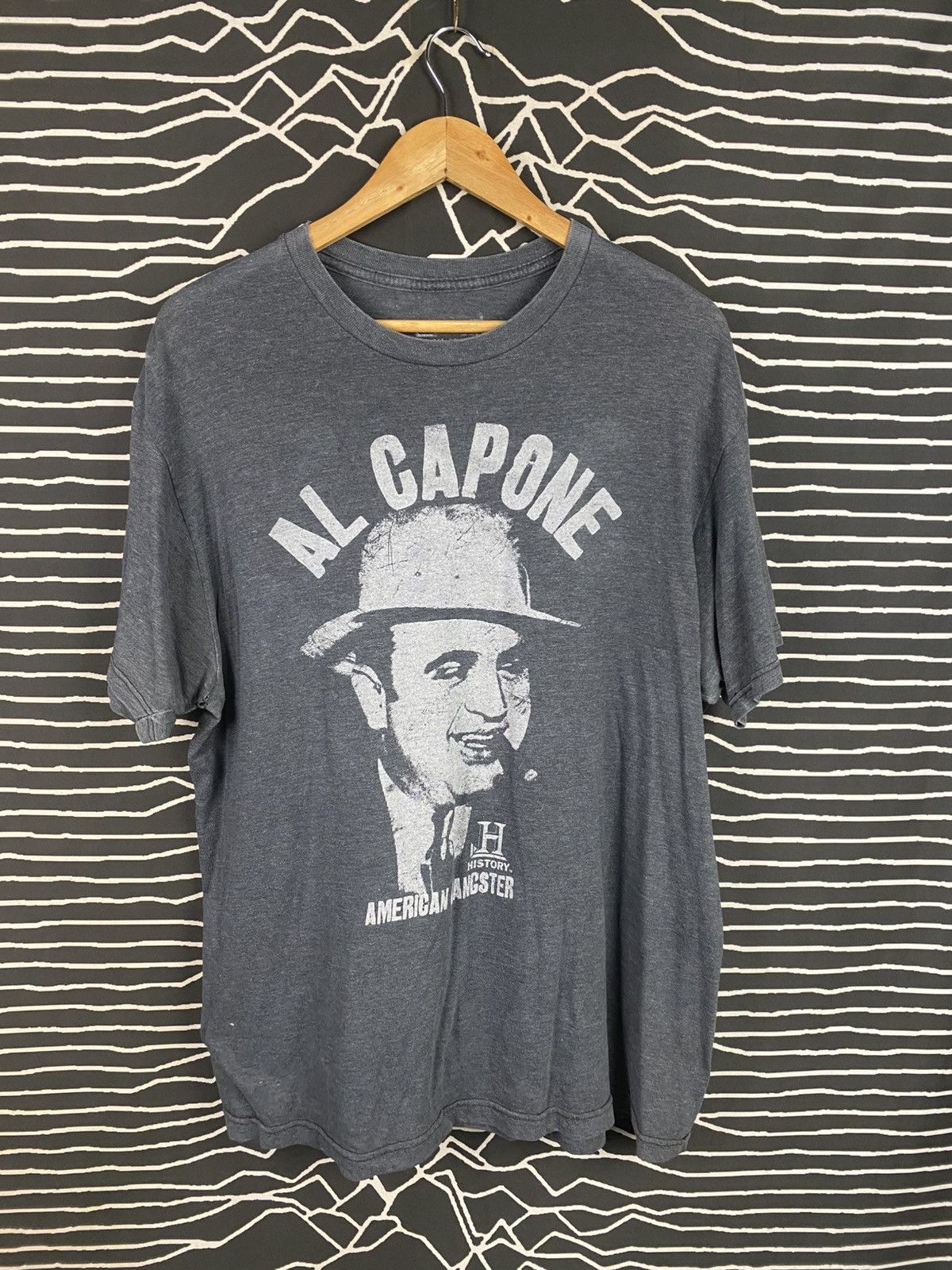 Vintage American Gangster Al Capone Tshirt Size US XL / EU 56 / 4 - 1 Thumbnail