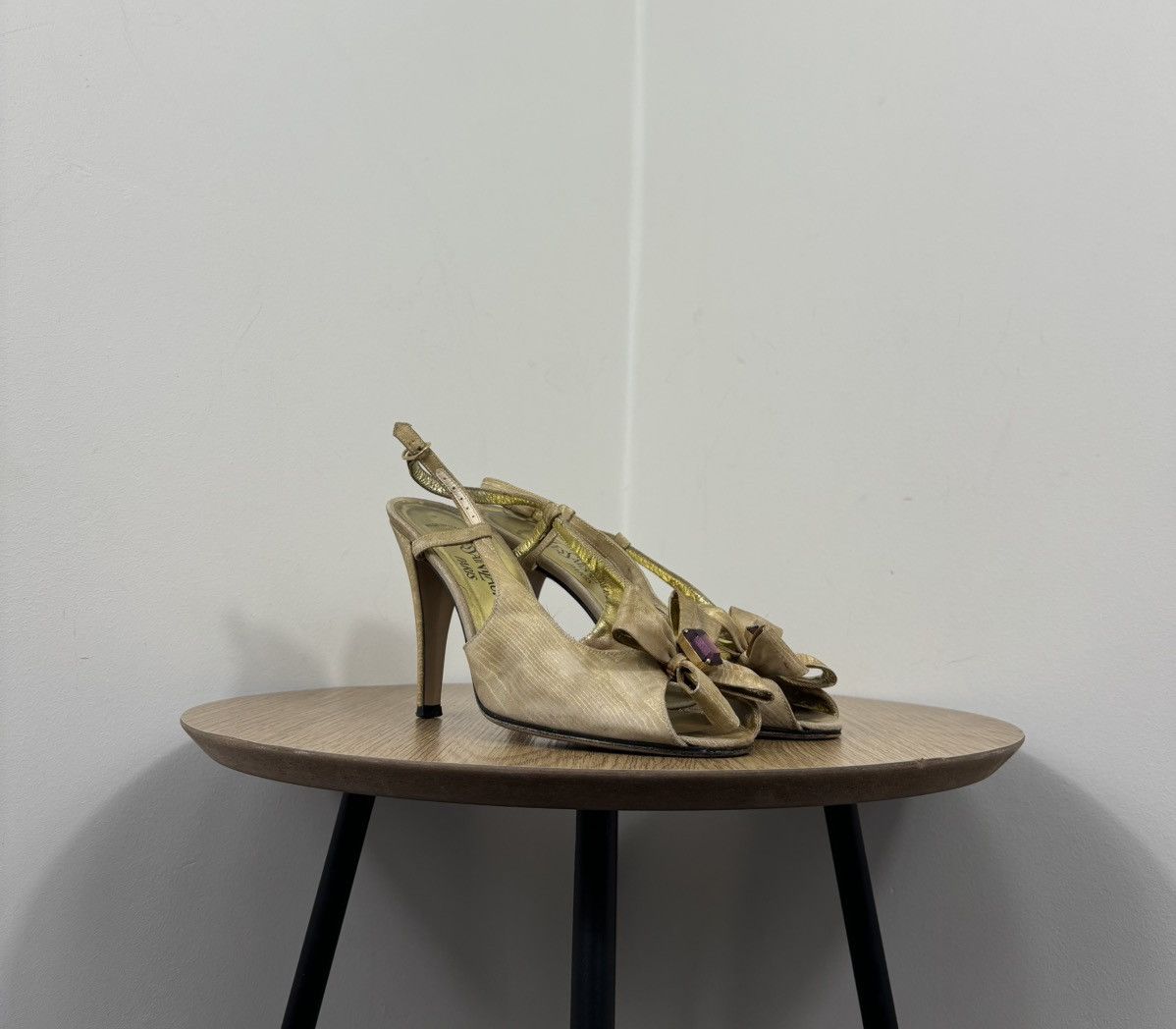 Vintage Yves Saint Laurent Vintage Gold Silk Satin Slingback Heels Size US 7.5 / IT 37.5 - 3 Thumbnail