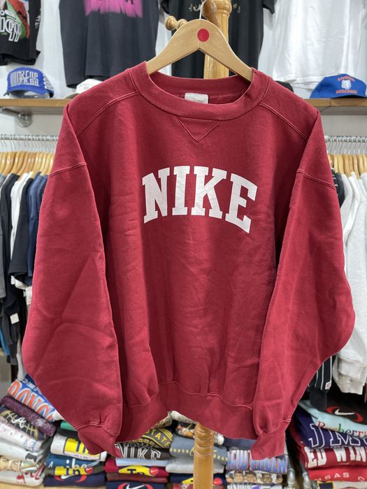 Vintage nike best sale red sweatshirt