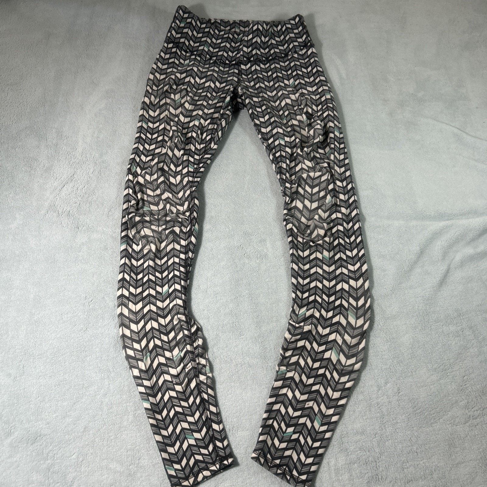 Alo ALO Warm Up Sculpting Leggings XS 25x28 Retro Striped Size 25" / US 0 / IT 36 - 2 Thumbnail