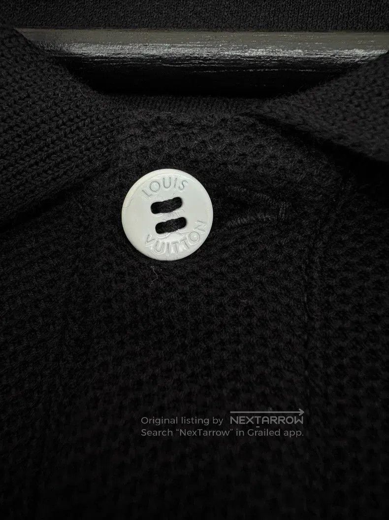 Louis Vuitton Louis Vuitton Black pin POLO shirt Size US L / EU 52-54 / 3 - 5 Thumbnail