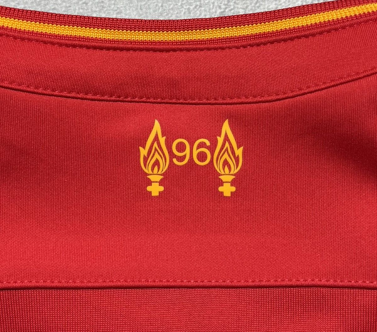 New Balance Liverpool 2016 2017 Home Shirt Soccer Jersey New Balance Size XL / US 12-14 / IT 48-50 - 14 Thumbnail