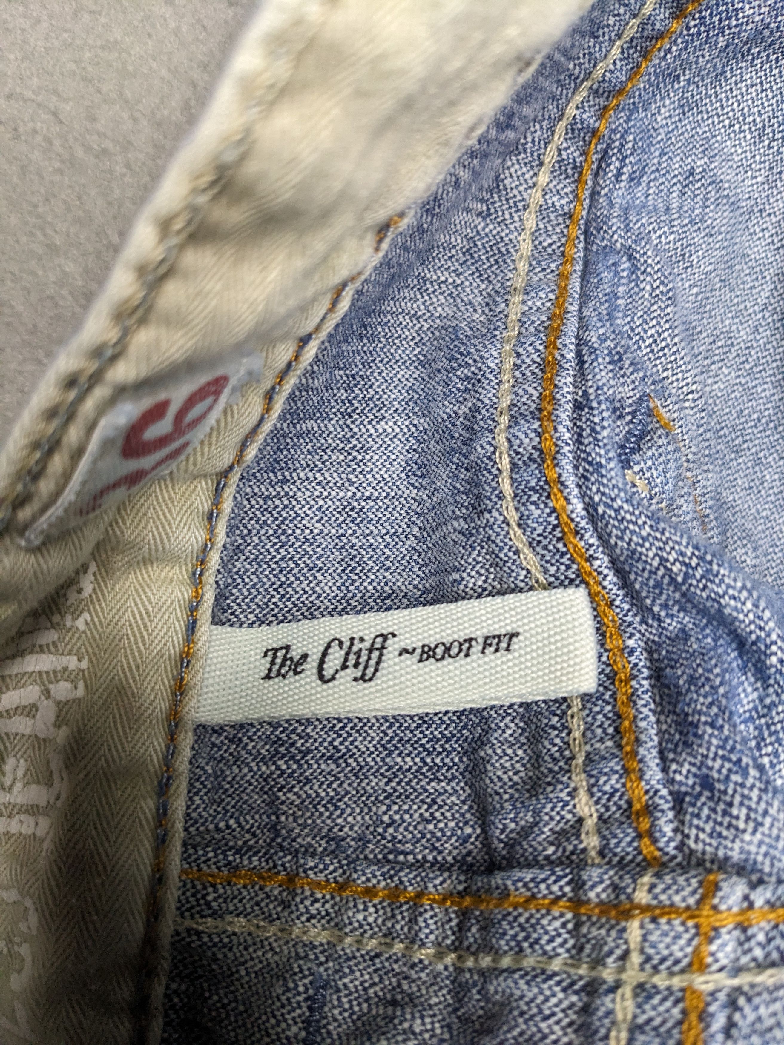 Guess VTG Guess Jeans The Cliff Bootcut Denim 35x29 Y2K Distressed Size US 35 - 16 Thumbnail