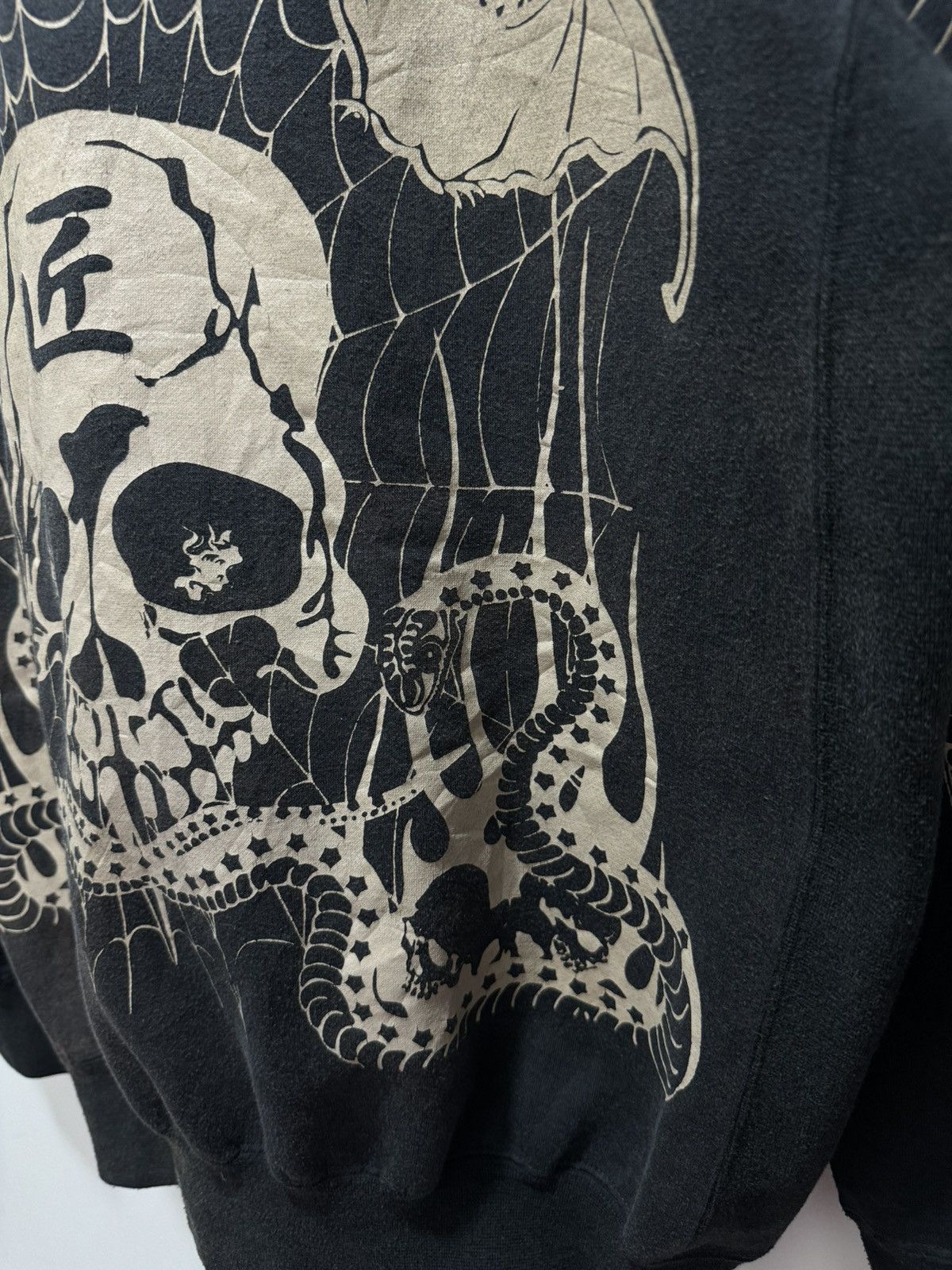 Vintage SKELETON DOUBLE HEADED SNAKE EYE OVER PRINT DECOLOURISE Size US L / EU 52-54 / 3 - 12 Thumbnail