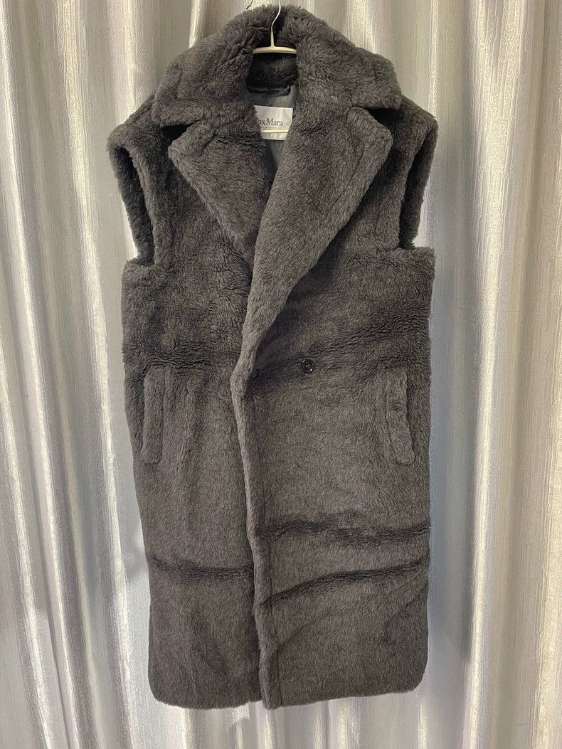 Max Mara Max Mara Teddy vest Size S / US 4 / IT 40 - 1 Thumbnail