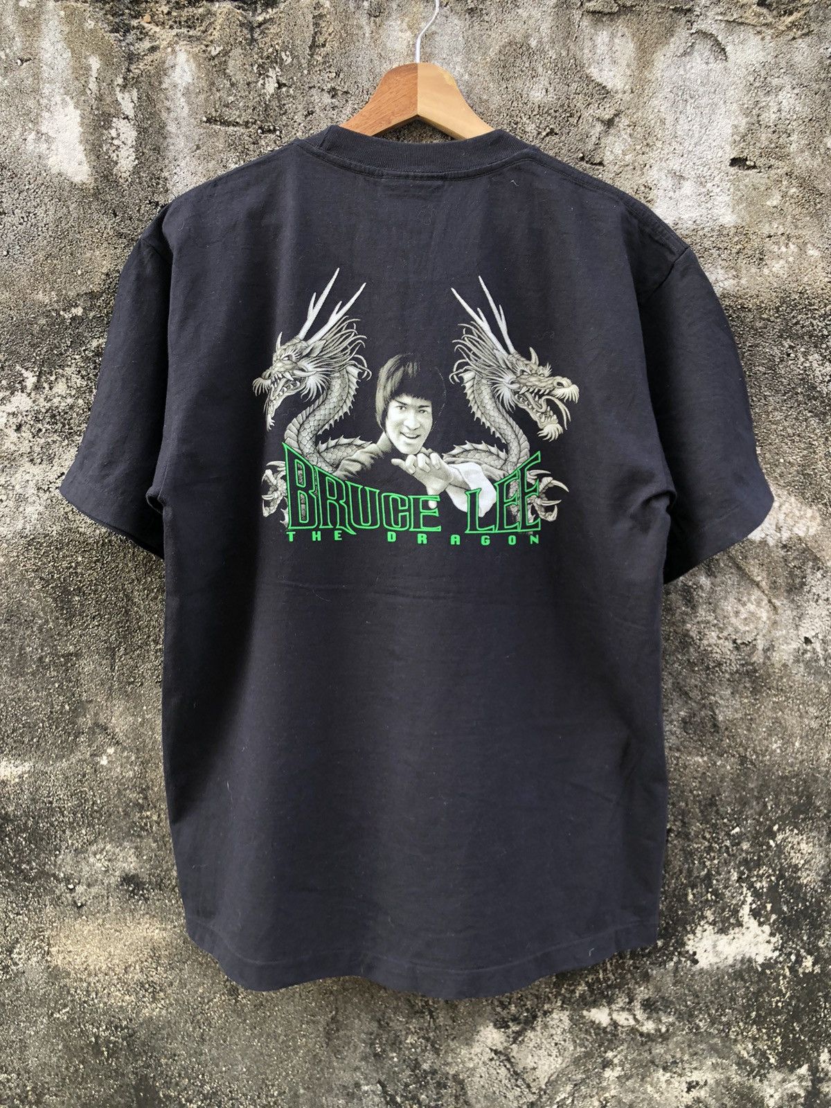 Vintage Vintage Bruce Lee "The Dragon" Movie Tshirt Size US L / EU 52-54 / 3 - 2 Thumbnail