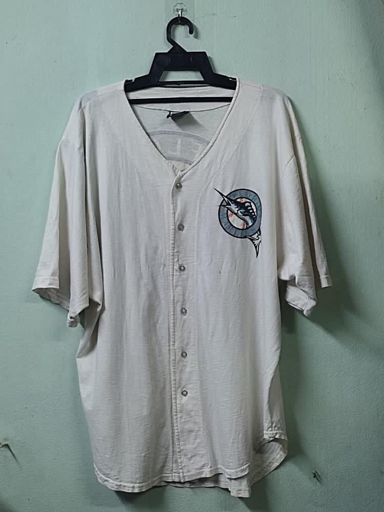 Vintage 1996 MLB Florida Marlins Shirt Copyright 1996