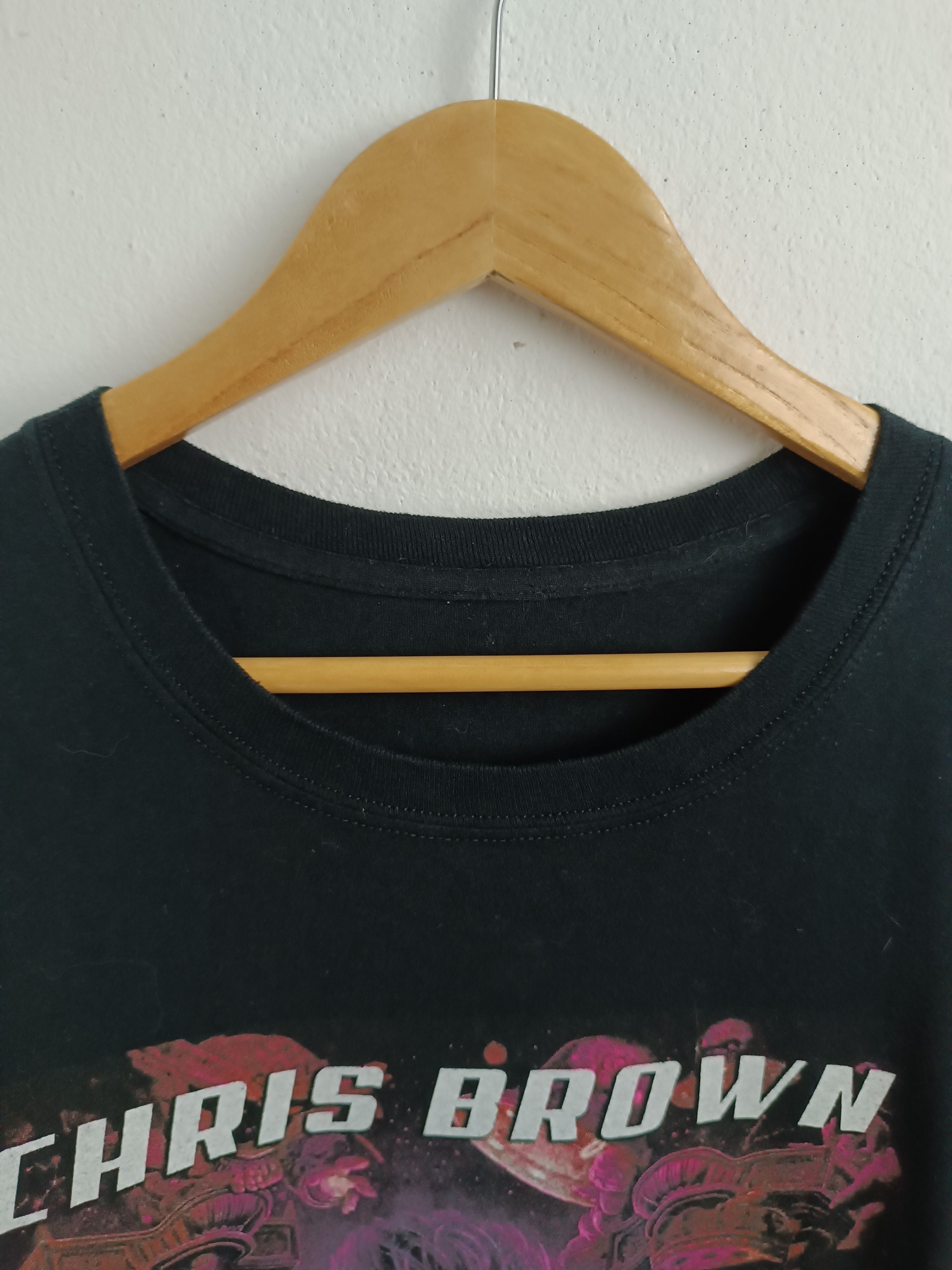 Rap Tees VINTAGE CHRIS BROWN INDIGO TOUR 2019 rihanna usher drake Size US XL / EU 56 / 4 - 9 Thumbnail