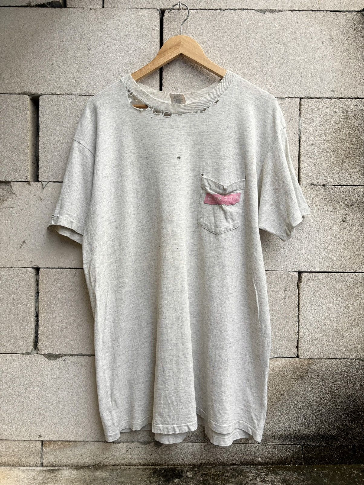 Vintage Thrashed Faded DAKOTA Tee Shirt Distressed ERD Size US L / EU 52-54 / 3 - 5 Thumbnail