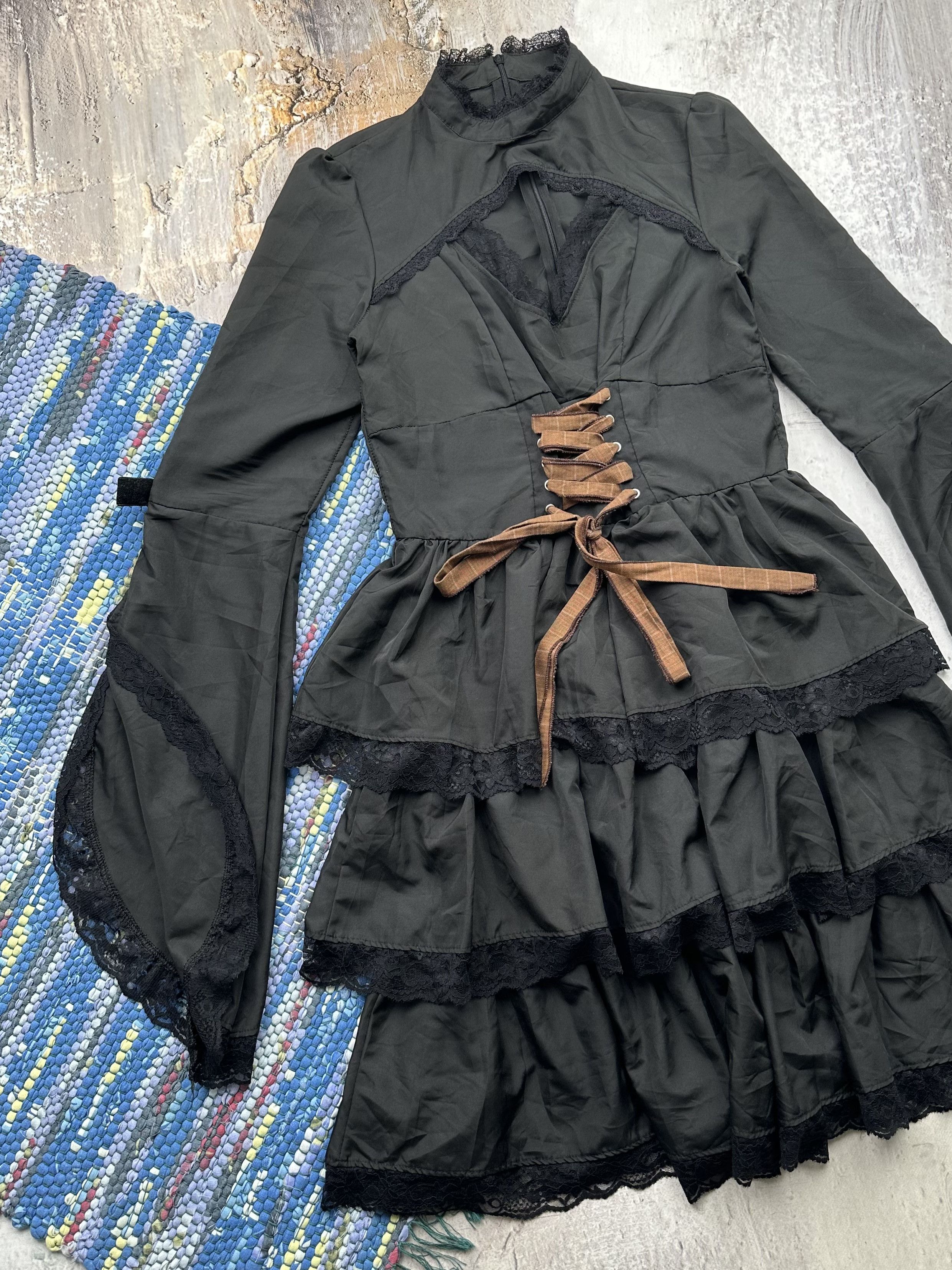Vintage Vintage Goth Dress With Long Sleeve A84(542) Size M / US 6-8 / IT 42-44 - 2 Thumbnail