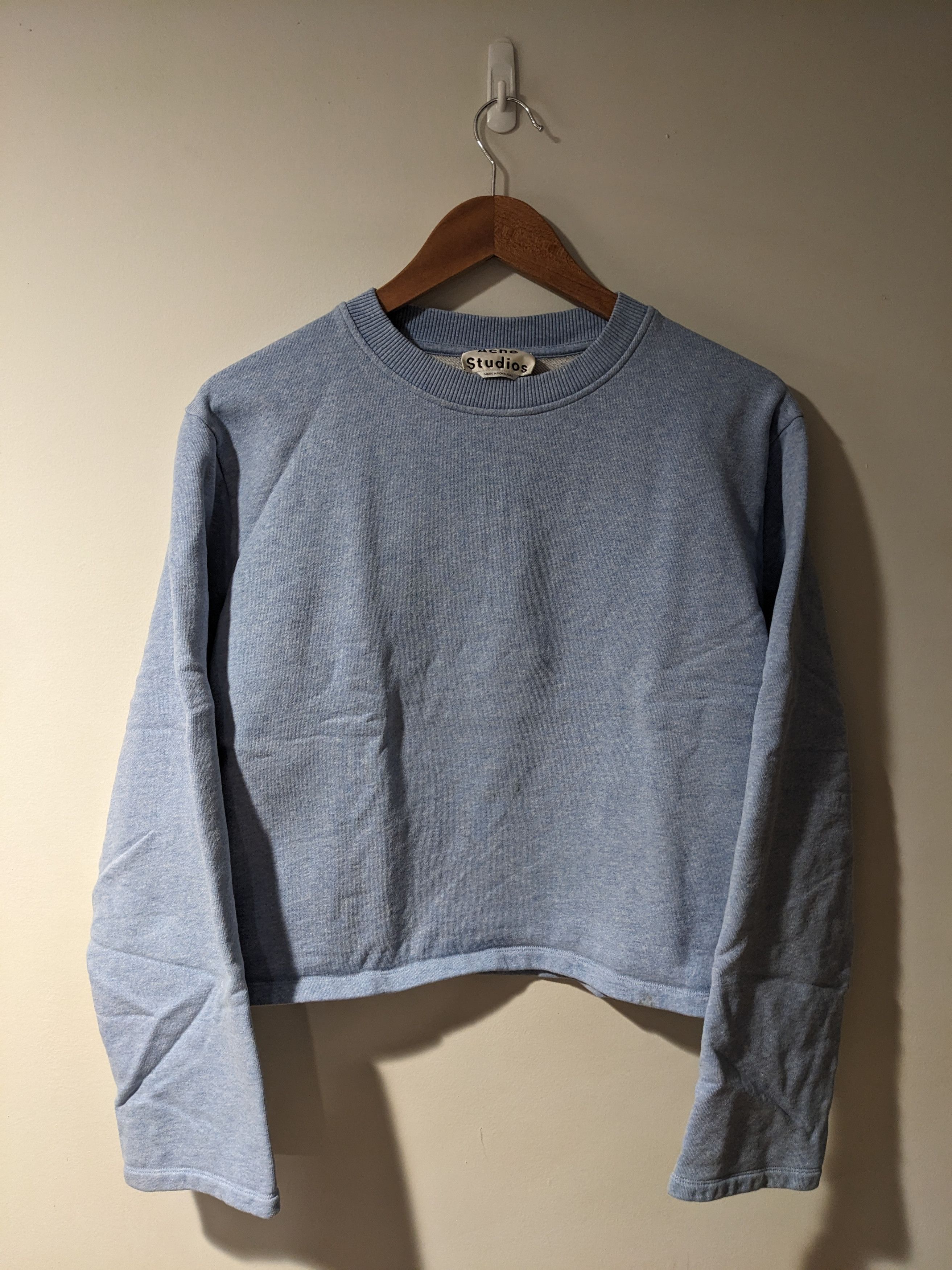 Acne Studios 1HA171 Blue Large Cropped Sweatshirt