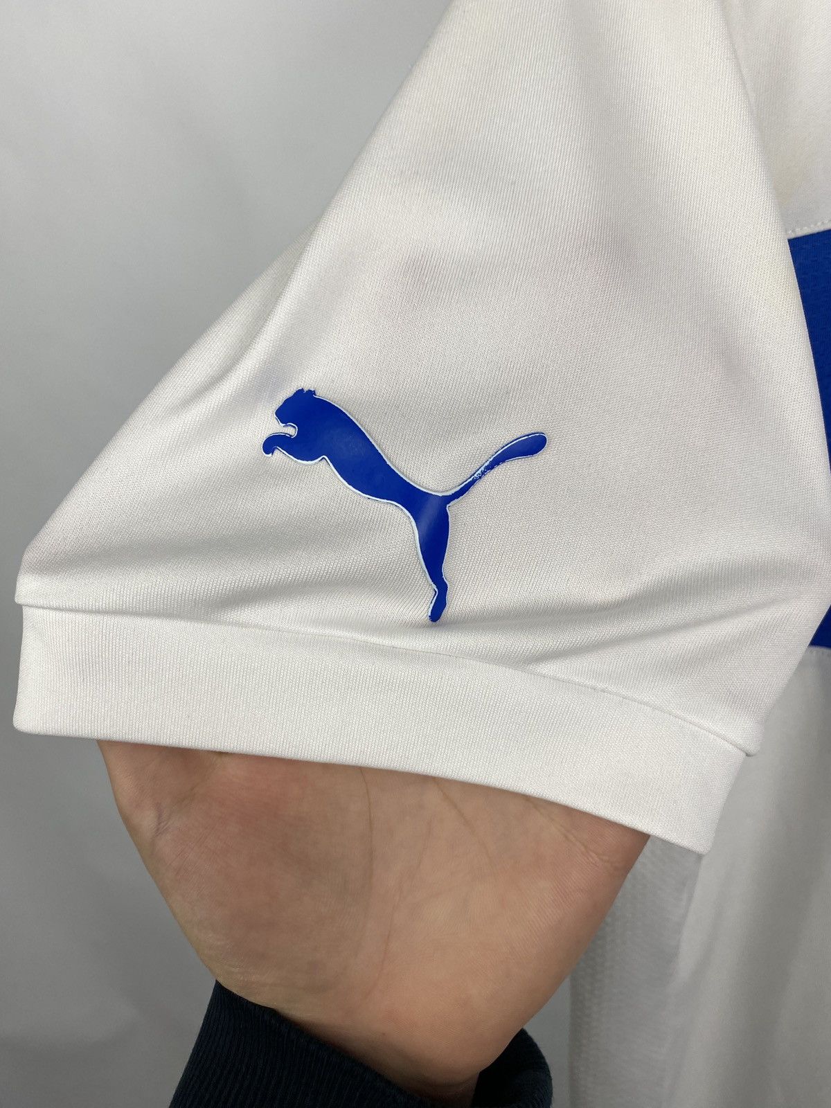 Puma 🇮🇹 Vintage Y2K Puma Italy Soccer Jersey T-Shirt Retro Rare Size US L / EU 52-54 / 3 - 9 Thumbnail