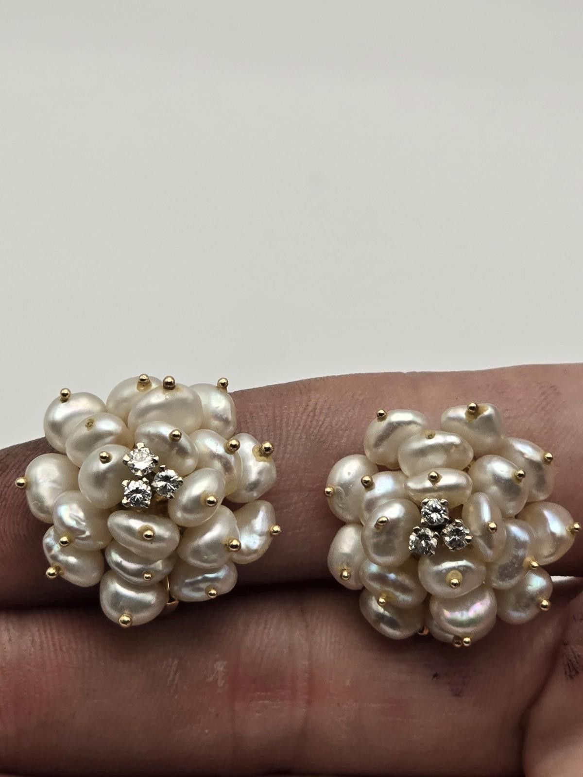 Other Vintage 14k Yellow Gold Pearl Cluster Earrings w/ Diamonds Size ONE SIZE - 2 Thumbnail