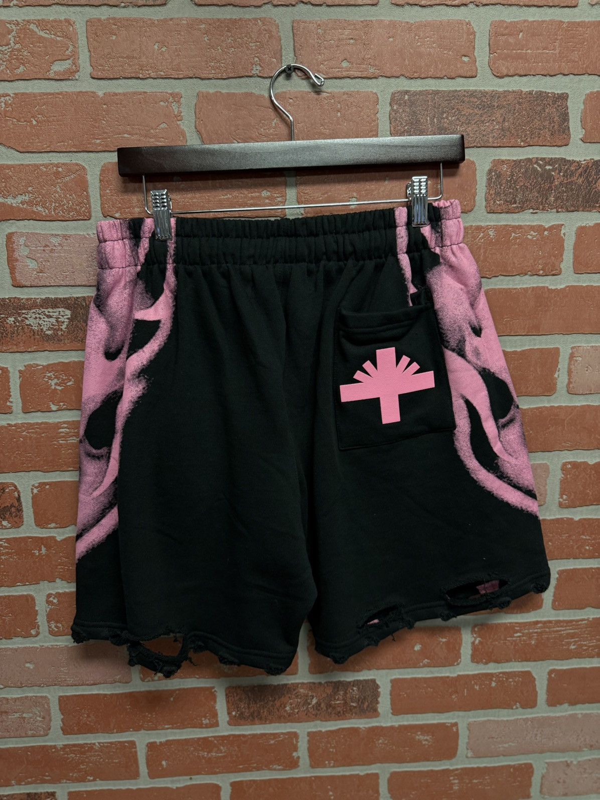 Vertabrae Vertabrae Shorts Pink Brand New Size Large Size US 30 / EU 46 - 5 Thumbnail
