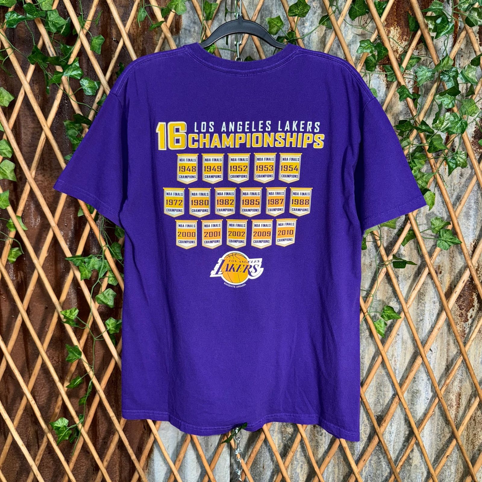 Gildan Vintage Y2K Los Angeles Lakers 2010 NBA champion kobe tshirt Size US L / EU 52-54 / 3 - 2 Thumbnail