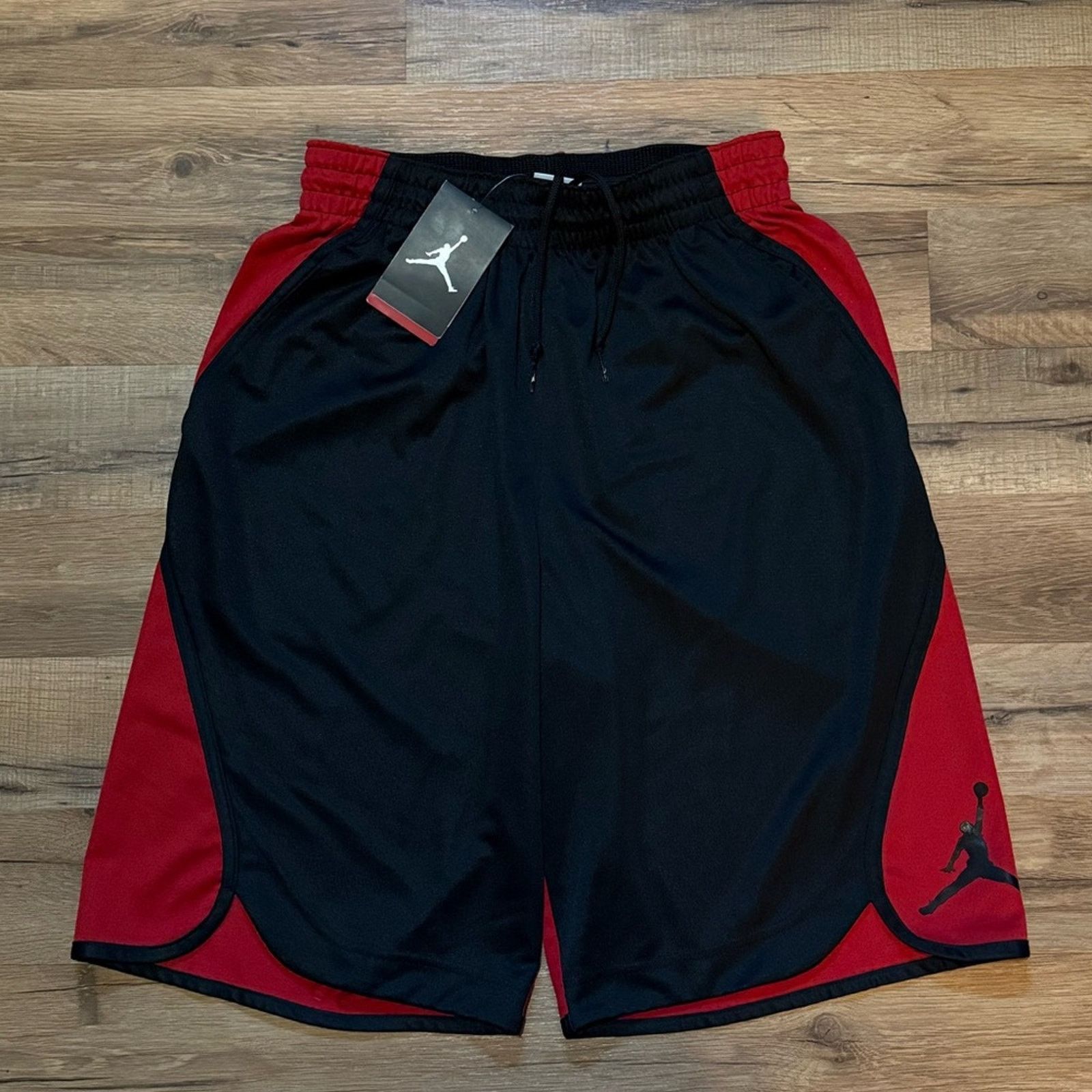 Jordan Brand 2015 Jordan Dri-Fit Shorts Bred Size US 27 - 1 Thumbnail