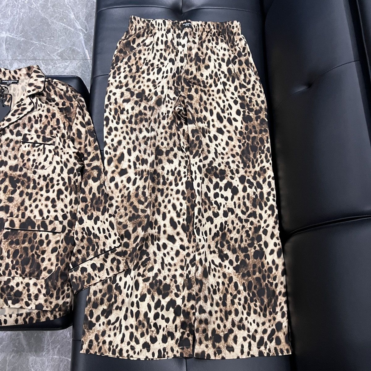 Dolce & Gabbana Dolce & Gabbana by SKIMS FW24 Silk Leopard Print Set Size US M / EU 48-50 / 2 - 4 Thumbnail