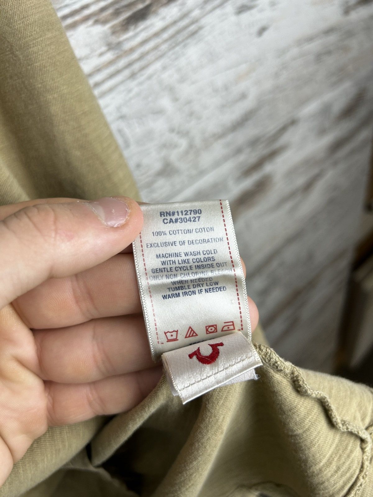 True Religion × Vintage Mens Vintage True Religion distributed T-shirt y2k rare OG Size US L / EU 52-54 / 3 - 11 Thumbnail
