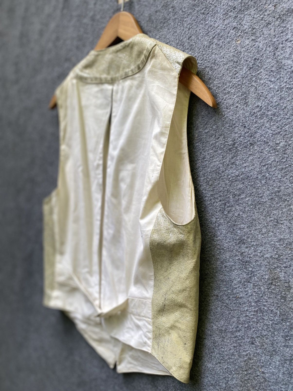 Dirk Bikkembergs Archive Dirk Bikkembergs Hommes Metallic Gold Leather Vest Size 46S - 6 Thumbnail