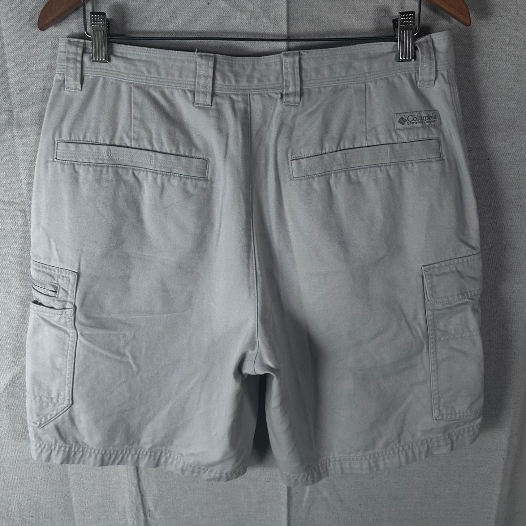 Vintage Columbia Shorts Mens 32 Beige Khaki Tan Cotton Twill Cargo Size XM4119 Hiking Fishing Size US 32 / EU 48 - 4 Thumbnail