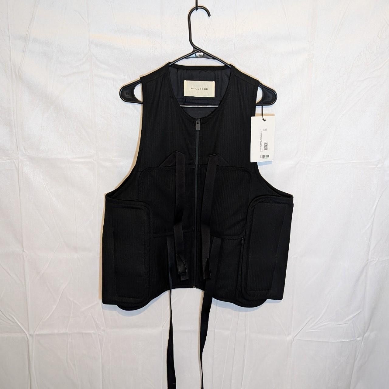 1017 ALYX 9SM Alyx Modern Tactical Vest Exclusive Capsule Size US XL / EU 56 / 4 - 1 Thumbnail