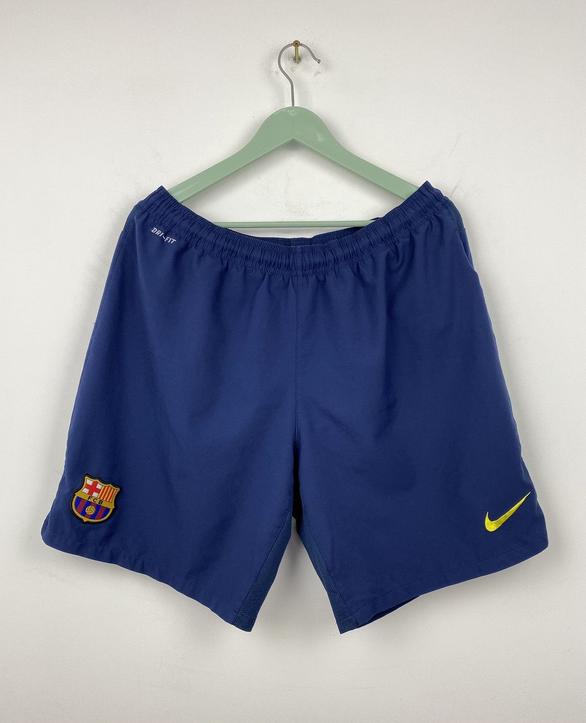Nike Barcelona 2013 2014 Nike Soccer Shorts PSG Arsenal Milan Size US 34 / EU 50 - 1 Thumbnail