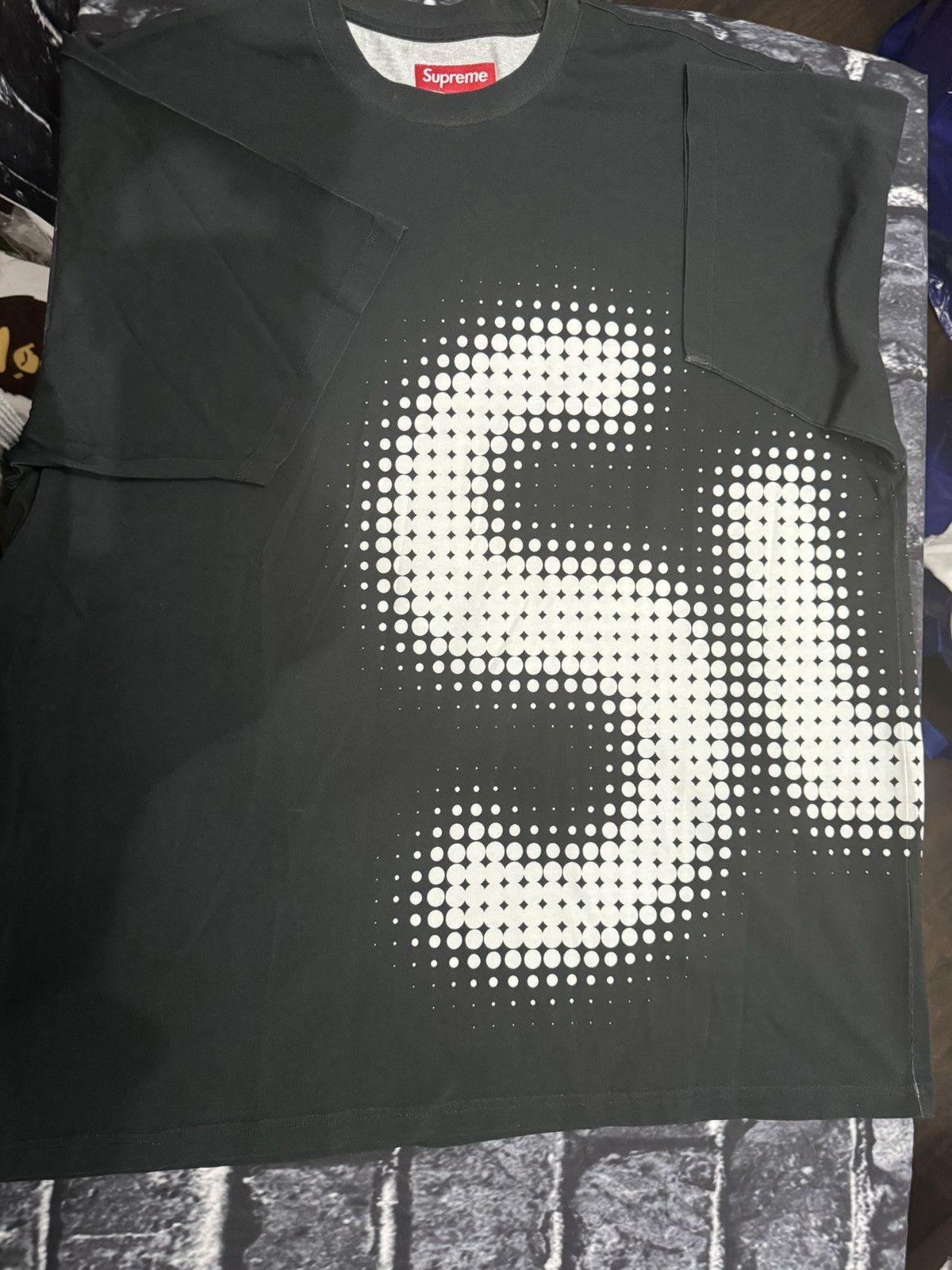 Supreme Supreme Halftone Short-Sleeve Top 'Black' Size US XL / EU 56 / 4 - 1 Thumbnail