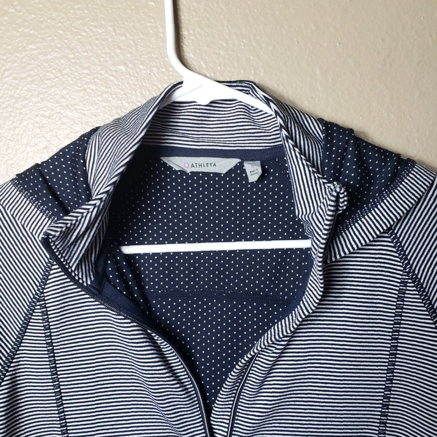 Athleta Athleta Hoodie Womens - Size S - Pullover - 1/2 Zip - Striped Blue/White - Activewear - 90s? (No, wrong) Size S / US 4 / IT 40 - 3 Thumbnail