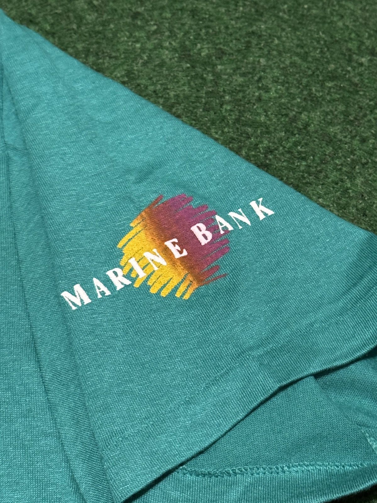 Jerzees When You Make A Difference It Shows Marine Bank 90s T Shirt Size US L / EU 52-54 / 3 - 5 Thumbnail