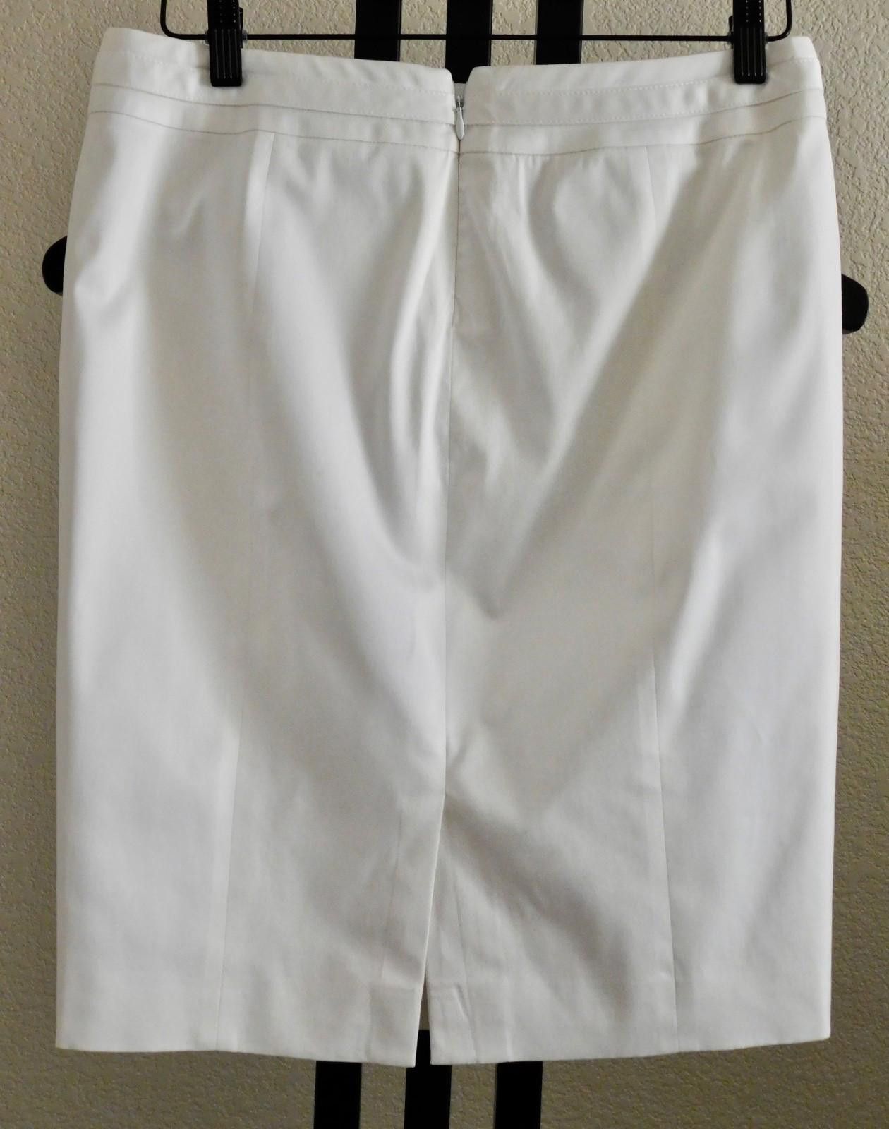 Versace Versace Off White Pencil Skirt Gold Medusa Buckle Italy 42 Size 28" / US 6 / IT 42 - 3 Thumbnail