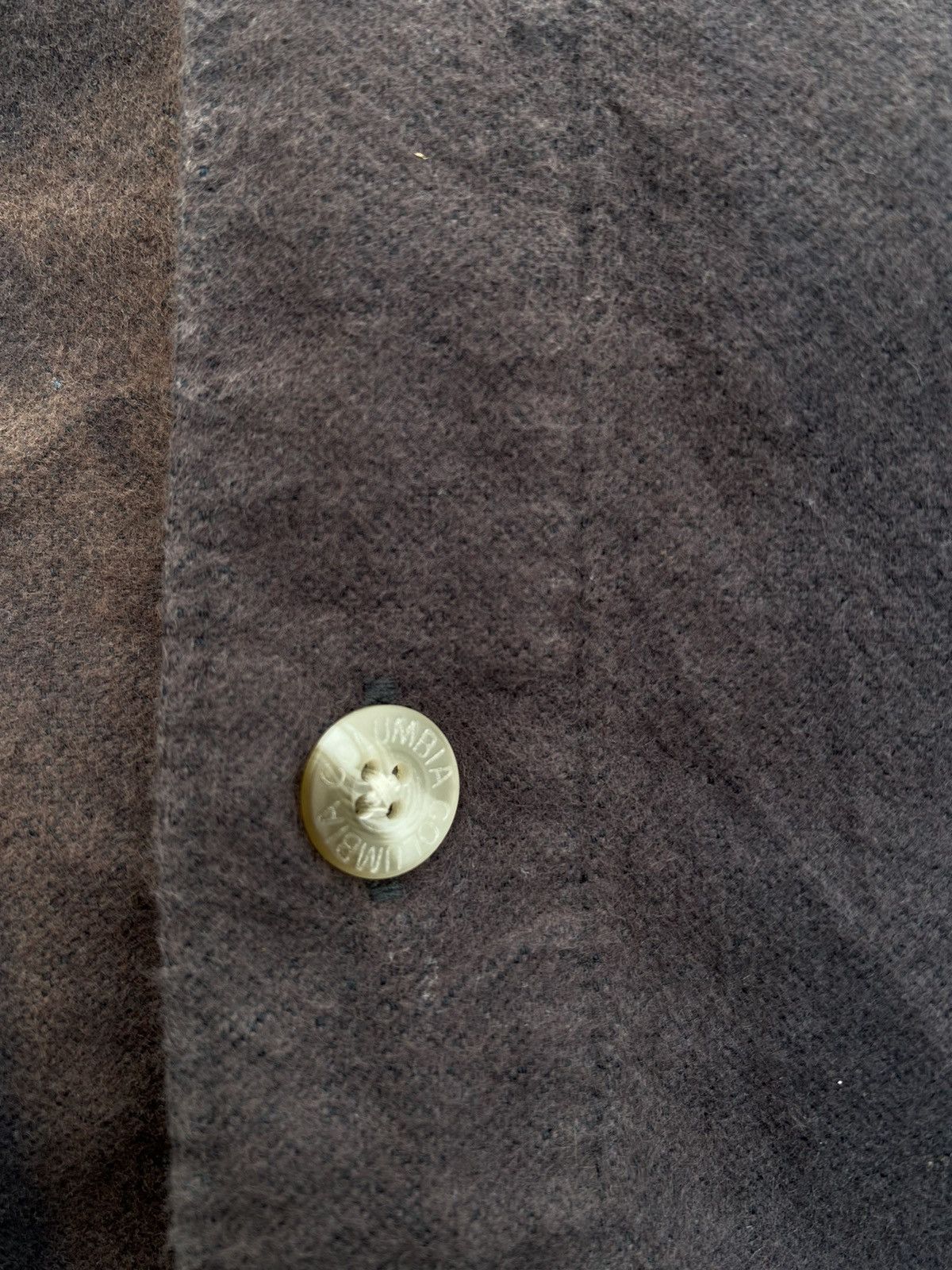 Vintage Vintage Columbia Corduroy Button Ups Long Sleeve Sunfaded Size US L / EU 52-54 / 3 - 6 Thumbnail