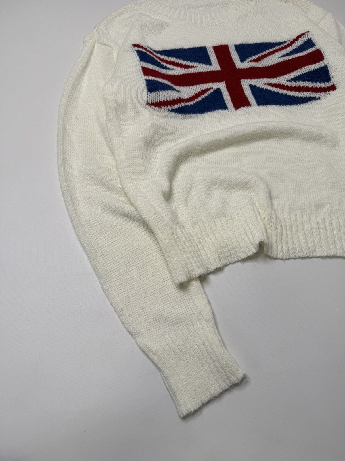 Vintage Vintage beige avant garde UK British flag sweater knit y2k Size US S / EU 44-46 / 1 - 3 Thumbnail