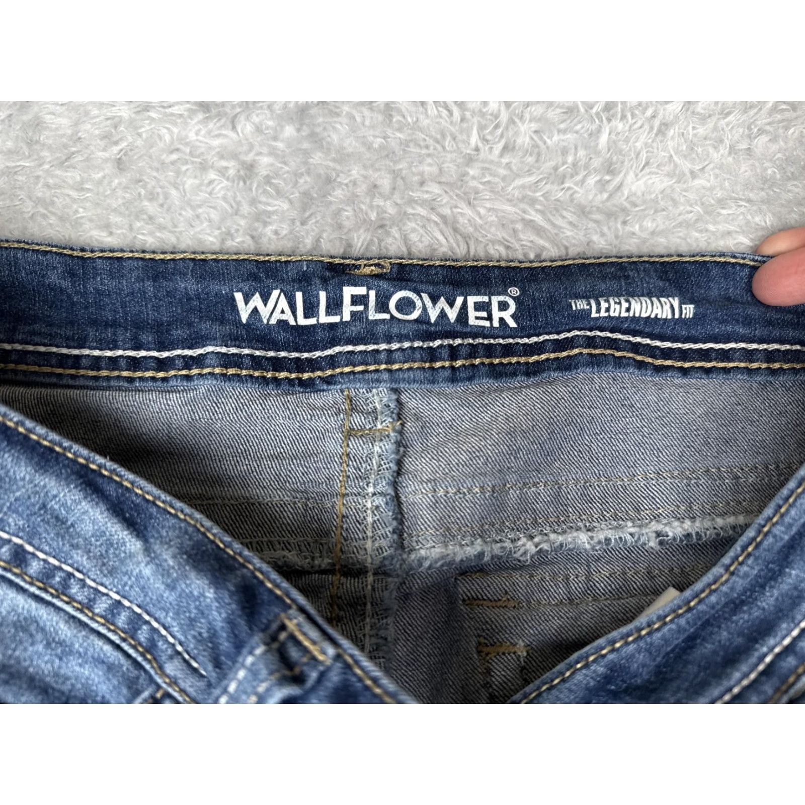 Vintage Wallflower Jeans Womens Bootcut 15 Regular Blue Denim Embroidered Stretch Pockets 5-Pocket Embellished Modern Seasonal City Size 36" / US 14 / IT 50 - 6 Thumbnail
