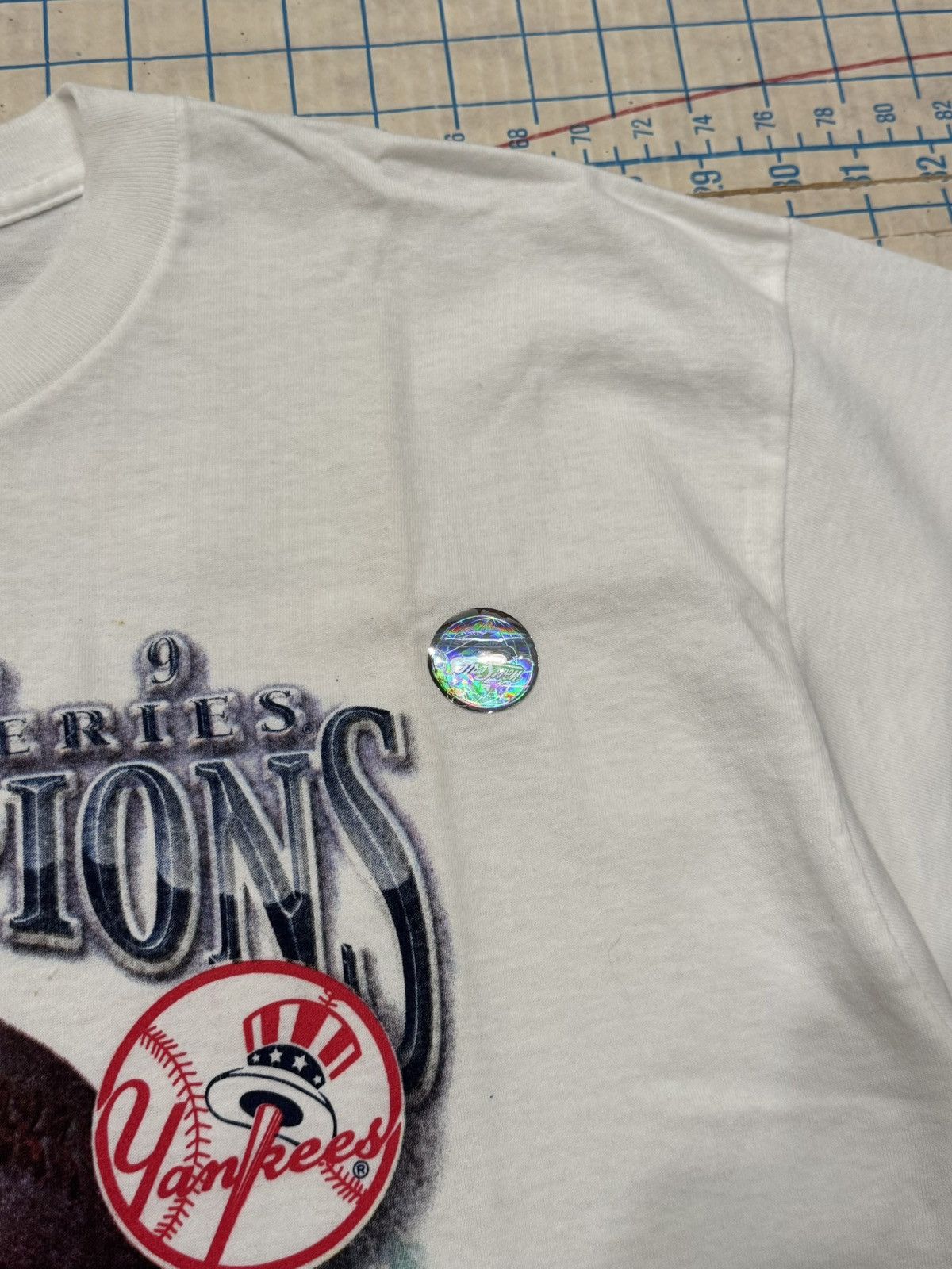 New York Yankees 1999 World Series Championship Tee New York Yankees Mens XL Size US XL / EU 56 / 4 - 5 Thumbnail