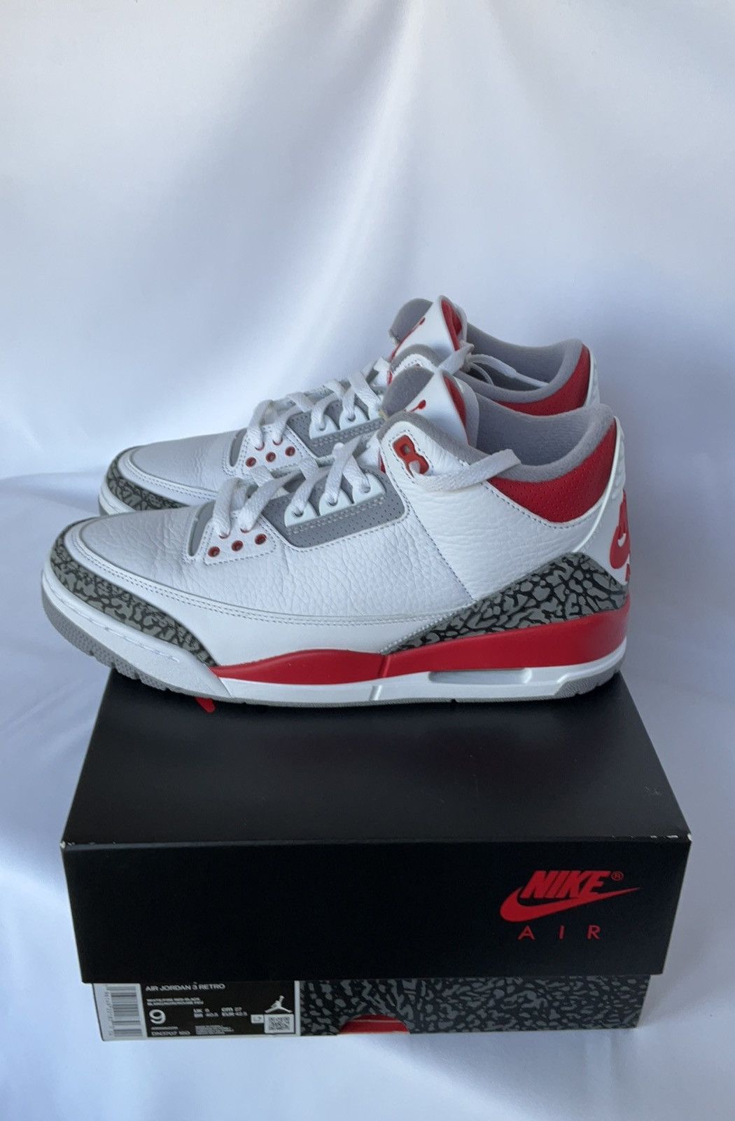 Nike Men’s Nike Air Jordan 3 Retro Size US 9 / EU 42 - 5 Thumbnail