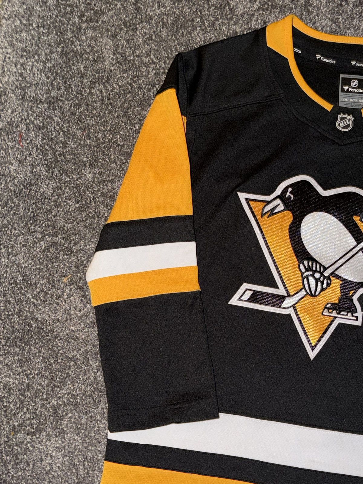 NHL Fanatics Breakaway NHL Pittsburgh Penguins Youth Jersey L/XL Size US L / EU 52-54 / 3 - 15 Thumbnail