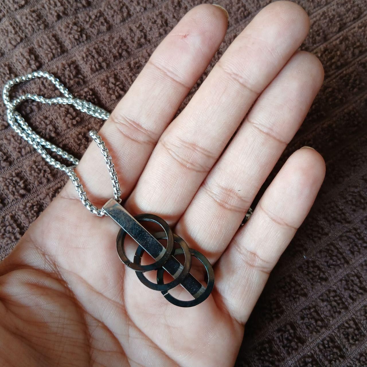 Other Silver Color Metal Chain Pendant Necklace Size ONE SIZE - 2 Thumbnail