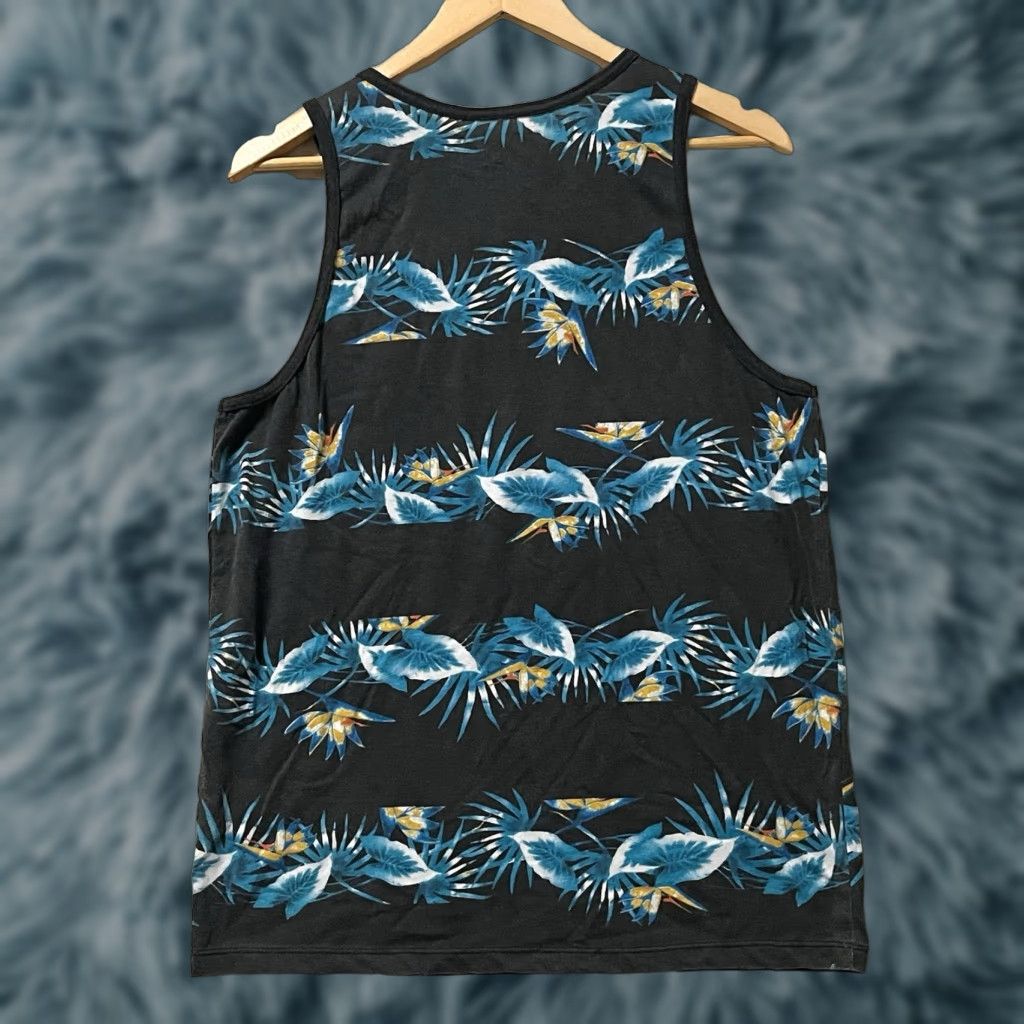 Vintage Retrofit Pocket Muscle Tank Top Black Blue Beach Men's Small T-Shirt Beach Floral Pockets Retrofit Size Small Mens Black Size US S / EU 44-46 / 1 - 1 Thumbnail