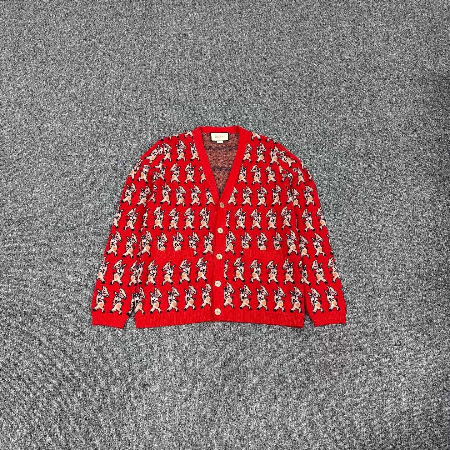 Gucci Gucci Red All-Over Cartoon Print Knit Cardigan L Size US L / EU 52-54 / 3 - 1 Thumbnail