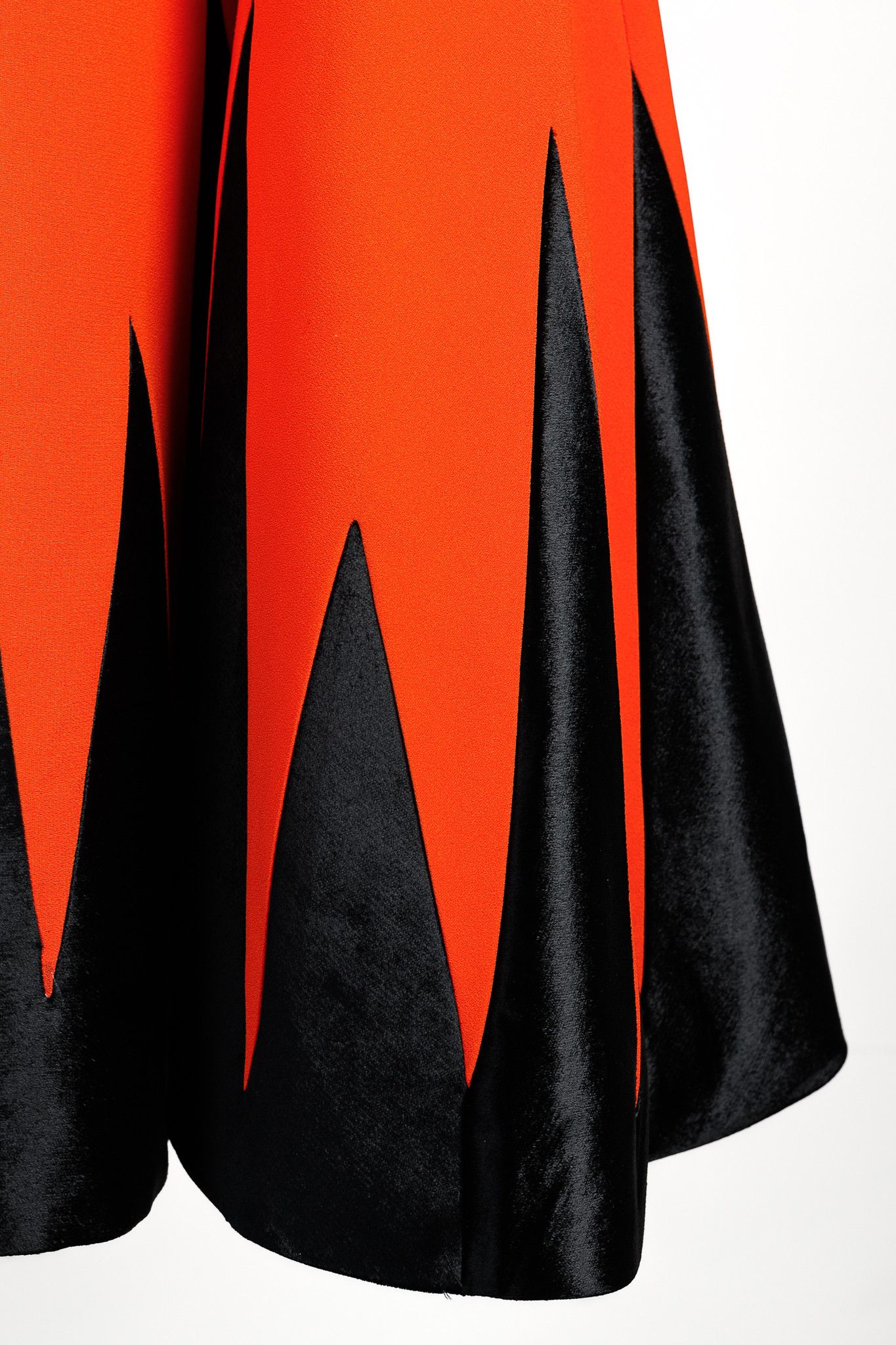 Other Fausto Puglisi Orange & Black Velvet Appliqué Circle Skirt Size 27" / US 4 / IT 40 - 6 Thumbnail