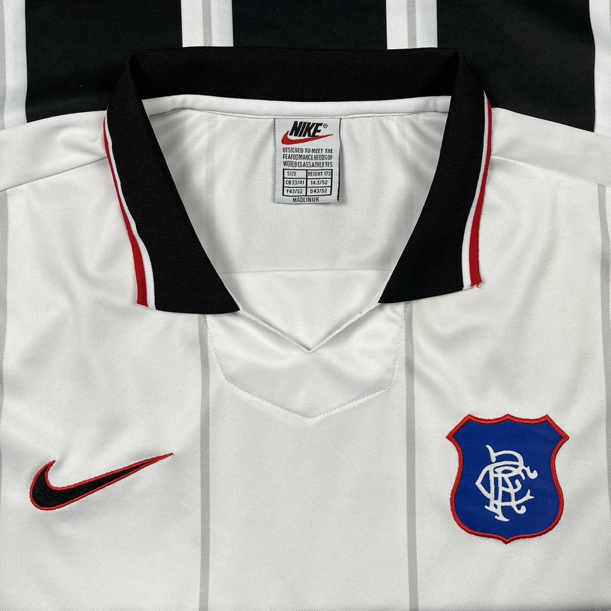 Nike Vintage Nike Glasgow Rangers bootleg soccer jersey tee 97/98 Size US M / EU 48-50 / 2 - 18 Thumbnail
